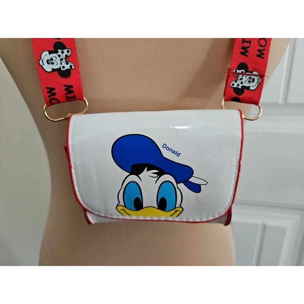 Little Girls Donald, Mickey, And Minnie Mini Purse 4x4.5x1 in